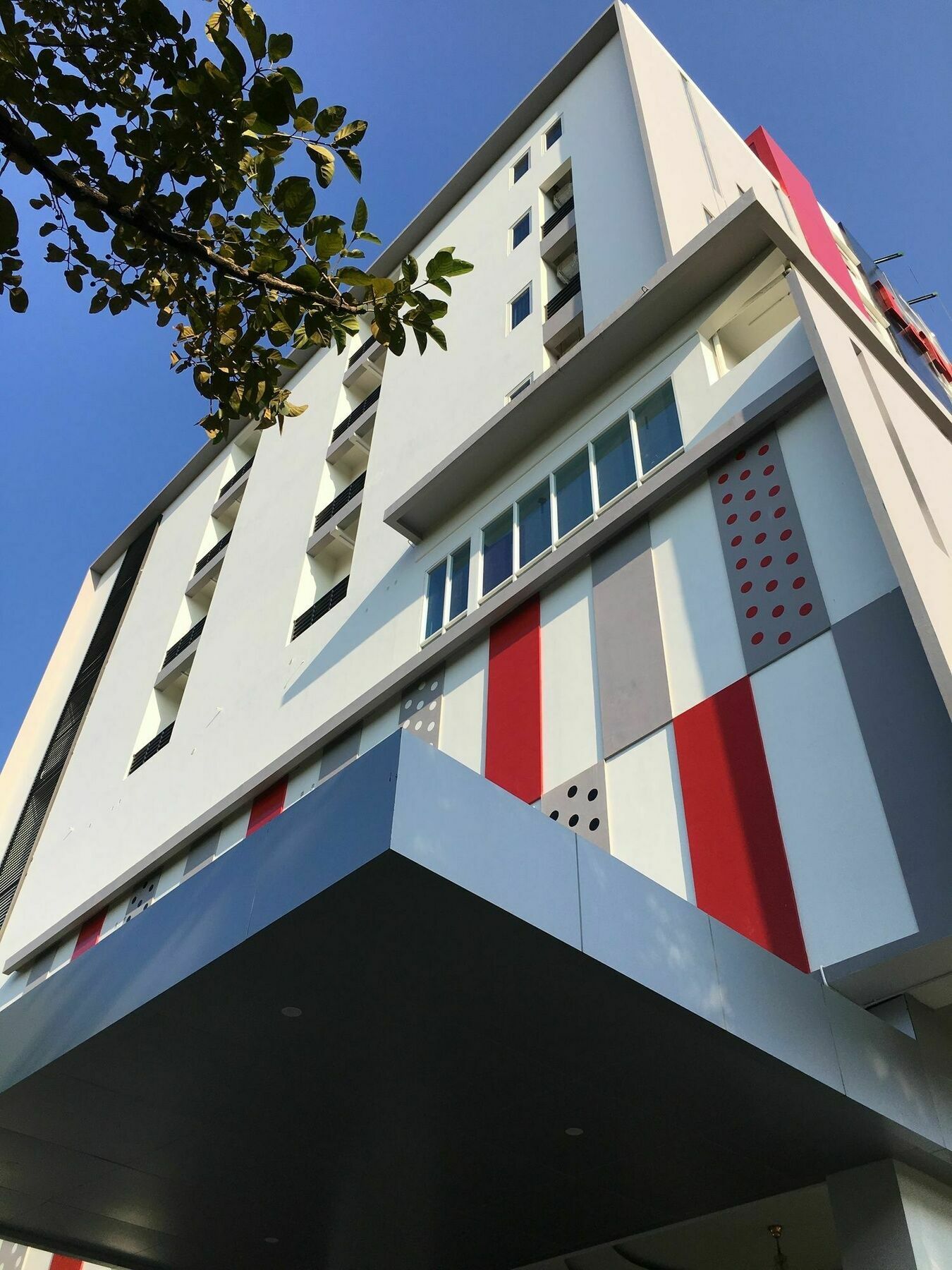 I&M Hotel Surabaya Exterior photo